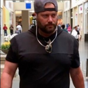 Meet your Posher, Jason